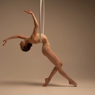 Логотип @sukharnikova_ki - kira.sukharnikova