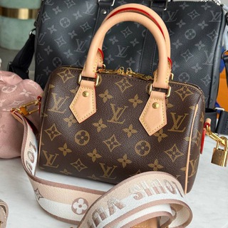 Логотип @sumkibrends - Брендовые Сумки Женские