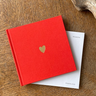 Логотип @summerperiodica - Итоги лета 🍒📸