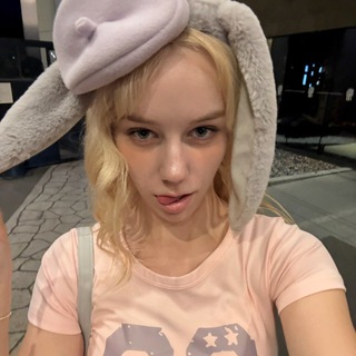 Логотип @sunbeam0_00 - number one girl (뮤즈)