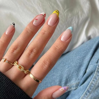 Логотип @super_manic - маникюр 💅