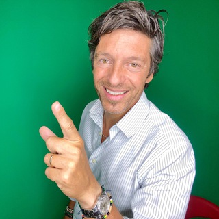 Логотип @superconsumatori - Superconsumatori di Massimiliano Dona