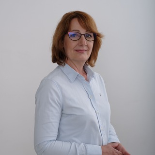 Логотип @superege - ЕГЭ по русскому и не только. Елена Шкляева