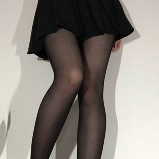 Логотип @supertyan_legs - Кавайные ножки тяночек в чулочках