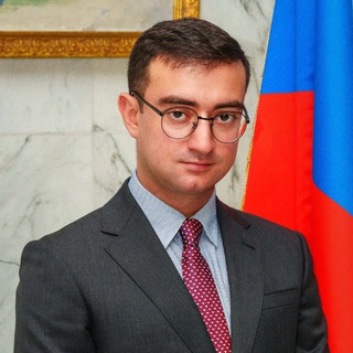 Логотип @suren_agadzhanian - Сурен Агаджанян