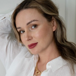 Логотип @sveta_bugela - Світлана Бугела ⚡️