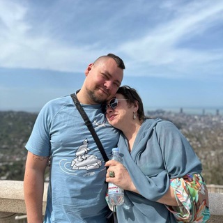 Логотип @svetaisveti - Цветы и Света | продажа многолетников | рассада | дача