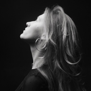 Логотип @svetamyysteryphoto - не искусство | фотография