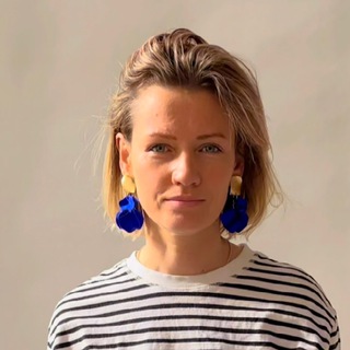 Логотип @svetlana_brinza - Светлая полоса