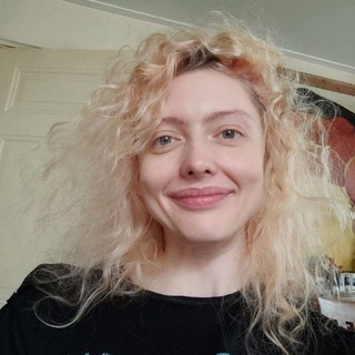Логотип @svetoldabatkovna - Светольда Батьковна