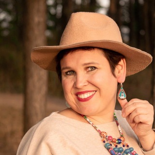 Логотип @svetsever3000 - Нумерология вводный курс // числовых ключей предназначения