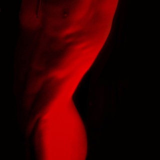 Логотип @svitanoknastavv - світлоносець