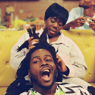 Логотип @svmomi - sam omi