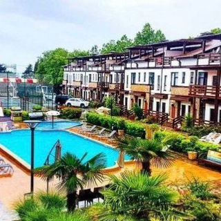 Логотип @svoyozhilyo - Купить недвижимость в Сочи