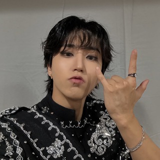 Логотип @swaggydiary - хаотик НЕ эмо дневник