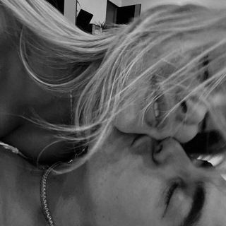 Логотип @swalllhn - ʍуɜᴇй ʍёᴩᴛʙых дуɯ.