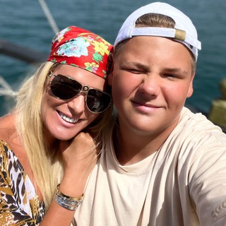 Логотип @sweetbomb_ru - Mamulita мать со стажем