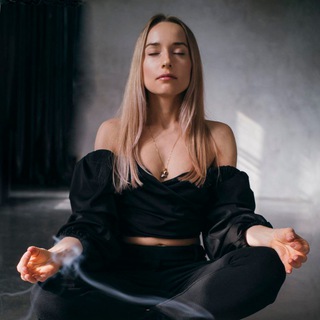 Логотип @swet_vnutri - swet_vnutri_nas/ Путь к себе и здоровым отношениям