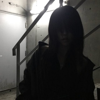 Логотип @swettesweett - элегия