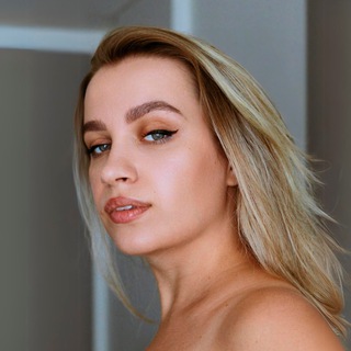 Логотип @ta_juliettaa - Та Джульєтта на зв’язку 🦩 особистий бренд через медіа-персонажа