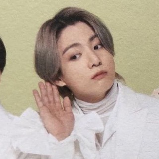 Логотип @taedawniishere - хёджони с вами