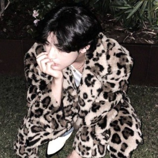 Логотип @taehyungiiiie - Тэхён♡
