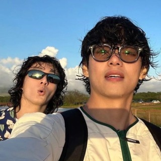 Логотип @taekookvm - 𝙏𝘼𝙀𝙆𝙊𝙊𝙆 𝙇𝙑