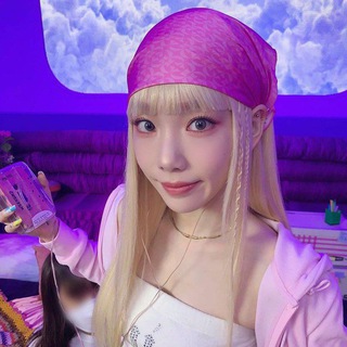 Логотип @taeyeoncomments - Taeyeon ◇ Chat