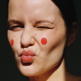 Логотип @tafomicheva29 - это та Фомичева