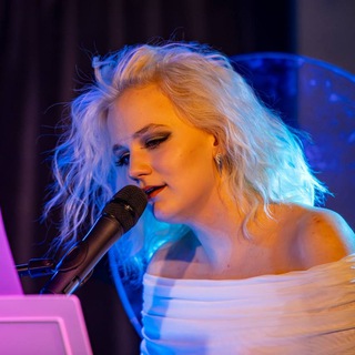 Логотип @tainavocal - Ta!na