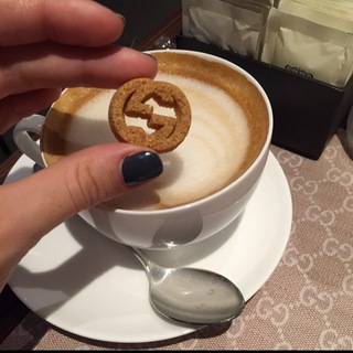 Логотип @takeoffyourclothes - Стилист без к