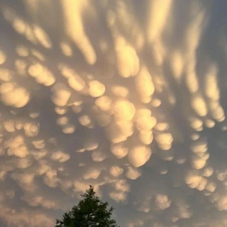 Логотип @talk2date - Голос Вселенной