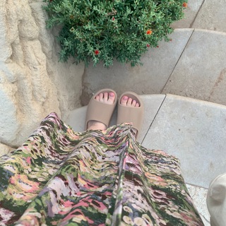 Логотип @tapochkiforever - Soon