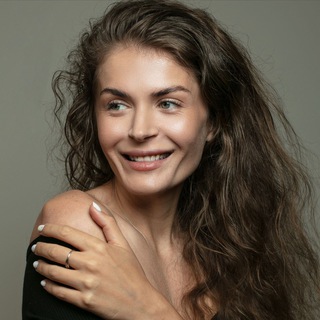 Логотип @taro_ristka - Карина Полтавцева | Таро