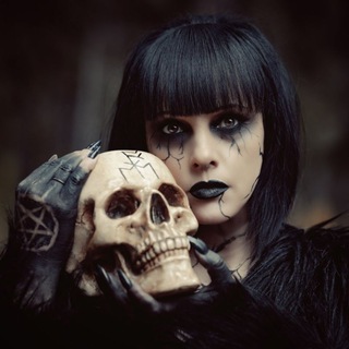 Логотип @taro_valentina - ТАРО | Магия | Отношения | Финансы | Здоровье