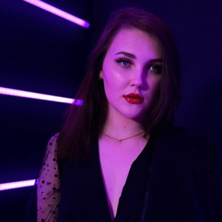 Логотип @tarodarenki - Хижина Дони🌙