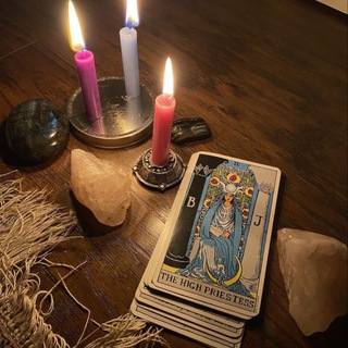 Логотип @tarooobfs - Taro.gadanie