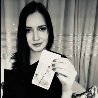 Логотип @taroschoola - Мастер Таро Елена Войтова