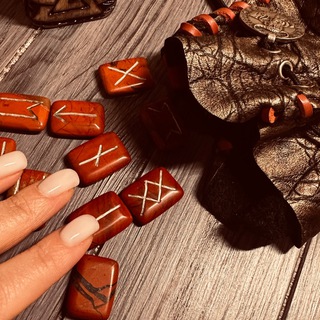 Логотип @tarot_mariamedova - ТАРО/ РУНЫ/ МАТРИЦА СУДЬБЫ