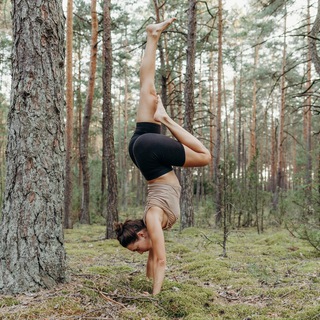 Логотип @tashatoporova - Дзен в большом городе/ Наташа Топорова