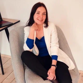 Логотип @tatanasmm - Тата - Ваш маяк в океане продаж 🐳