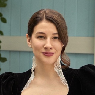 Логотип @tatatimofeeva - Тата Тимофеева и подкасты на 40 минут