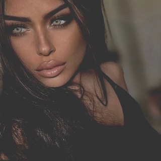 Логотип @tatianamanoli - pleasure