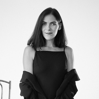 Логотип @tatiaun - Спроси Вселенную ✨