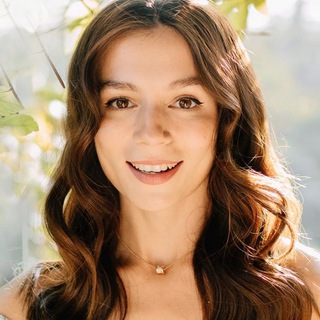 Логотип @tatisalimova - Тати Салимова