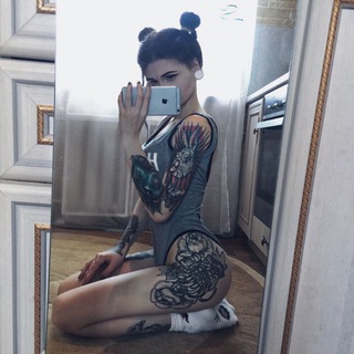 Логотип @tattoos_world - Весь в Татуировках