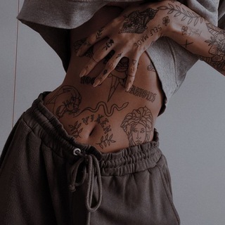 Логотип @tatustill - Tatu$til | идеи для татуировок