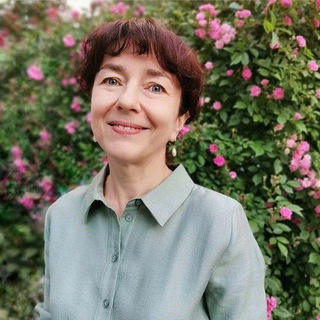 Логотип @teacher_larisa_sergeevna - О русском и не только ☘️