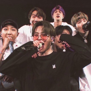 Логотип @teamqer - NEWBTS