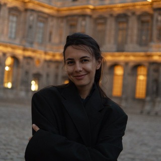 Логотип @tebeniklive - daria @tebenik